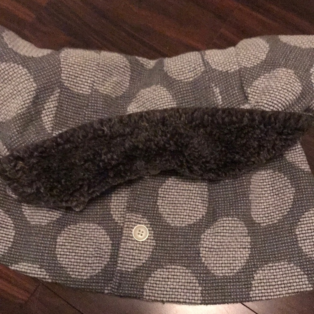 Grey coat - Picture 2 of 2